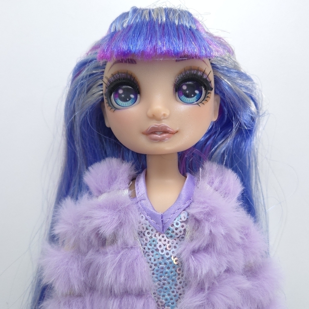 Rainbow High Violet Willow Purple Fashion Doll - Picture 2 of 13